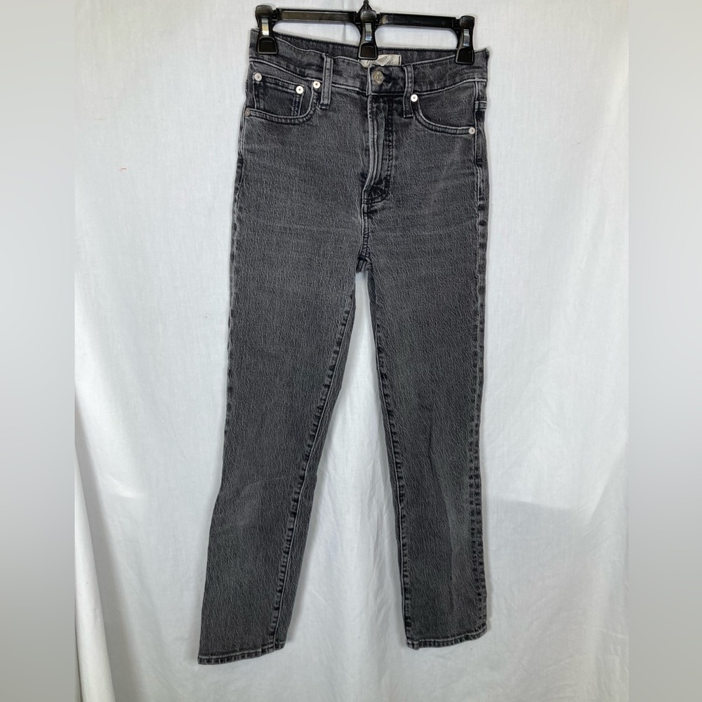 Madewell The Perfect Vintage Jean in a black/gray wash, size 23